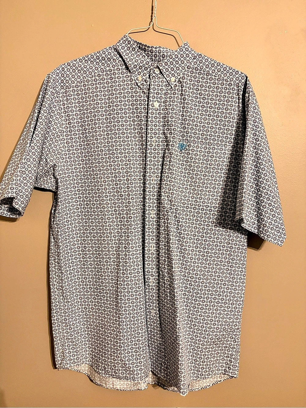 Men’s Large Tall Ariat Button Down Shirt